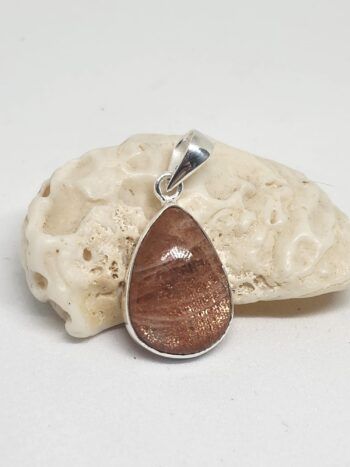Colgante con Piedra Sol